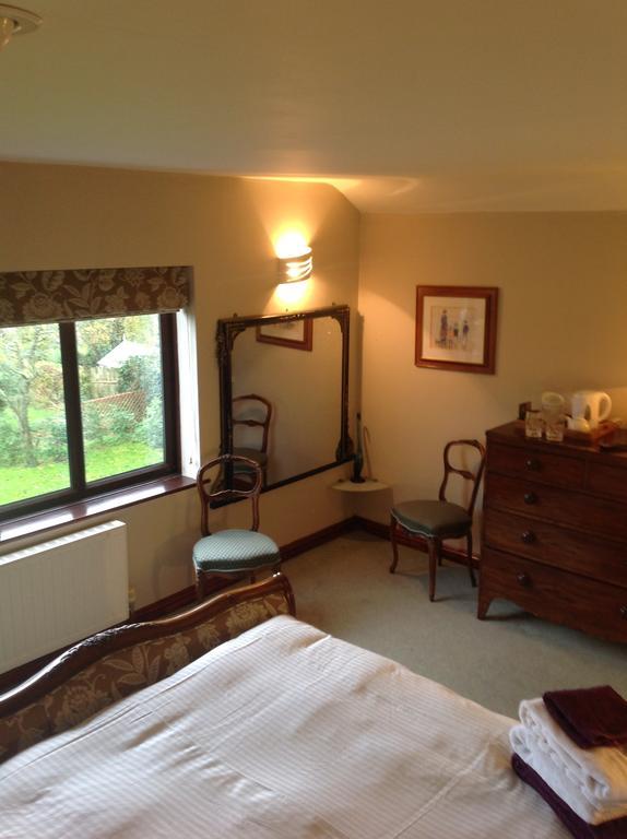 Redroofs Bed and Breakfast Tenbury Δωμάτιο φωτογραφία