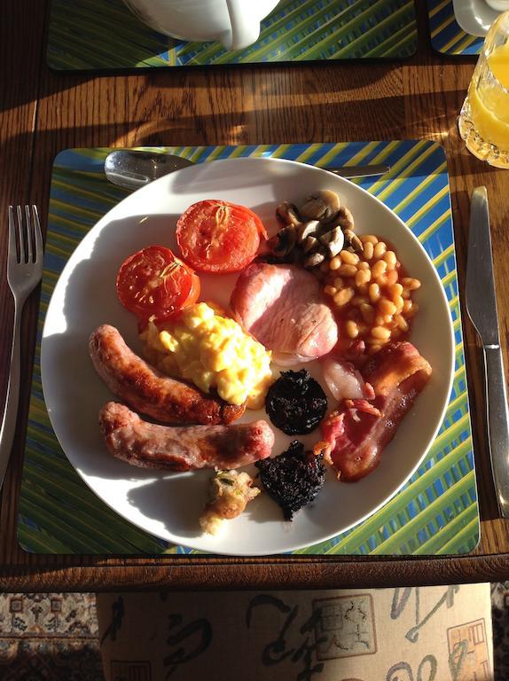 Redroofs Bed and Breakfast Tenbury Δωμάτιο φωτογραφία